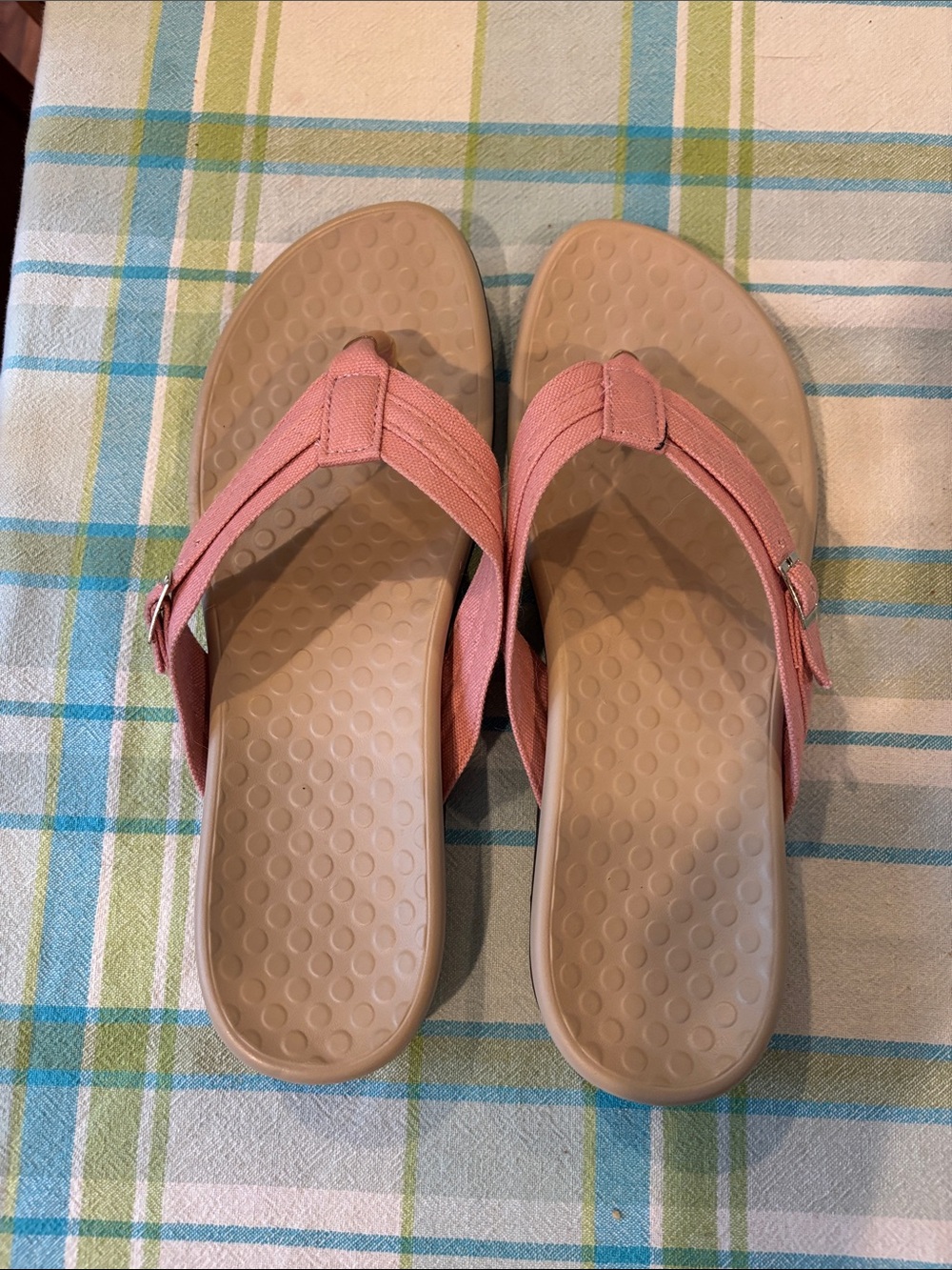 Coral Pink Women's Comfort Thong Sandals with Beige Footbed